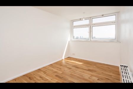 2 Bed Flat, Elmslie Point, E3 - Photo 3