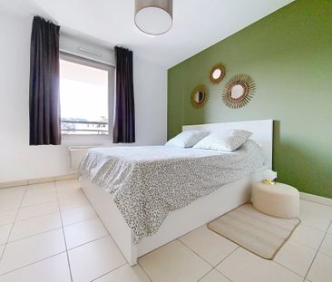 Location Appartement 2 pièces 40m² NICE 06300 - Photo 2