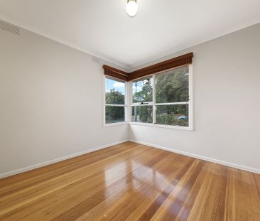 11 Marcus Road, Templestowe Lower VIC 3107 - House For Rent | Domain - Photo 3