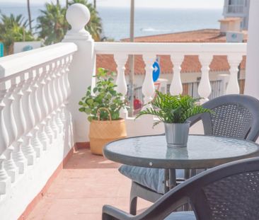 Casa o chalet de alquiler en Calle Hernán Cortés, 15, Chaparil - To... - Photo 1