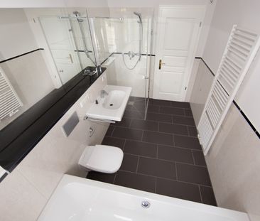 Wunderschöne 2-Zimmer-Wohnung im sanierten Fabrikgebäude mit Balkon! - Photo 3