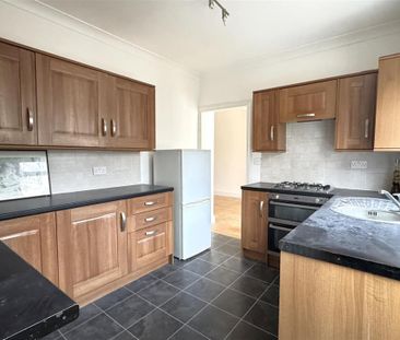 2 bedroom semi-detached bungalow to rent - Photo 6