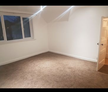 2 Bed Flat, Carrington, NG5 - Photo 1