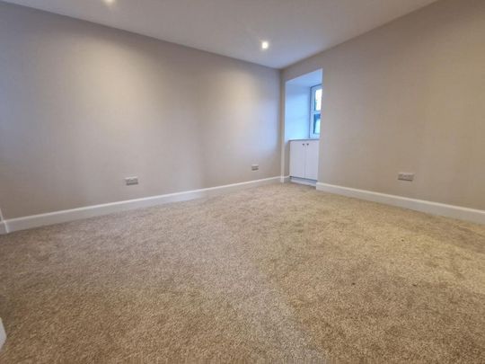 2 bedroom semi-detached house to rent - Photo 1