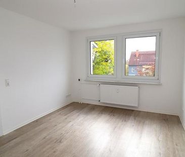 Die perfekte Pendlerwohnung: Stadtnah + Grün + Autobahnanbindung - Photo 2