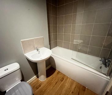 1 bedroom Flat To Let - Photo 5