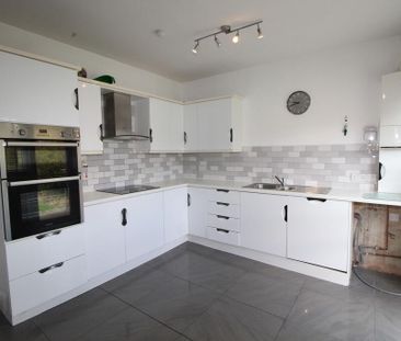 16 Woodford Park, Newtownabbey, BT36 6TJ - Photo 1