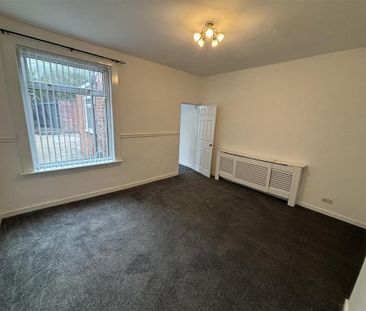 2 bedroom house to rent - Photo 1