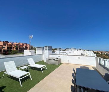 Luxury penthouse for rent in Manilva, Spain - Photo 4