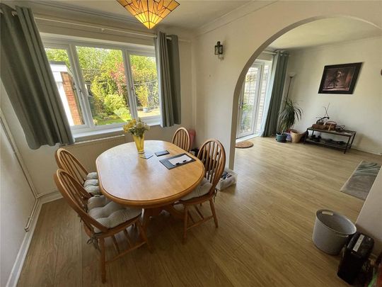 3 bedroom semi-detached house to rent - Photo 1