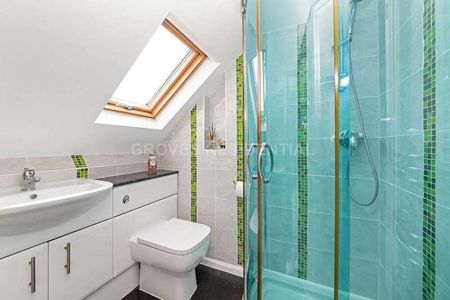 The Crescent, New Malden, KT3 - Photo 3