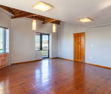 Spacious One Bedroom Apartment - Photo 4