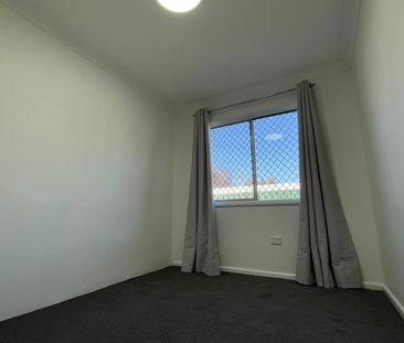 Freshly Renovated & Ready to Move In - Photo 6