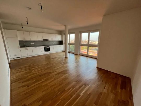 Helle 3-Zimmer-Wohnung mit schönem Ausblick - Geräumiges Wohnzimmer - Photo 1