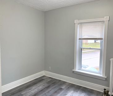 For Lease - 182 COOPER Street Unit# #1, Cambridge, Ontario - Photo 6