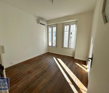 Location Appartement 3 pièces 70m² VILLEFRANCHE SUR SAONE 69400 - Photo 3