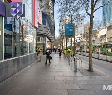 2105/327 La Trobe Street, Melbourne - Photo 2