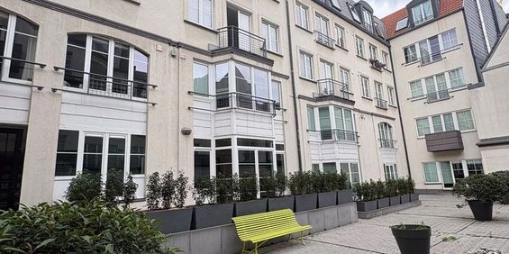 Huis te huur in Brussel voor € 1.300 met 1 slaapkamer - Photo 3