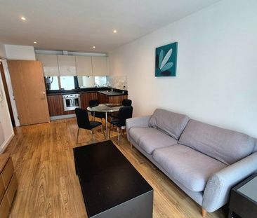 1 Bed Flat, Schrier Ropeworks, IG11 - Photo 2
