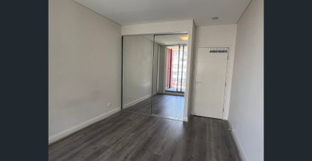 Beautiful Water and City Views - Photo 4