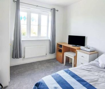 3 bedroom detached house to rent - Photo 3