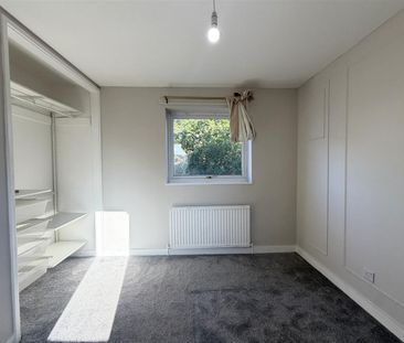 3 Bedroom House - End Terrace To Let - Photo 4