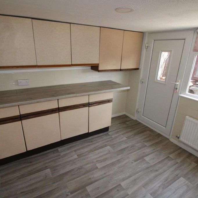 2 bedroom detached bungalow to rent - Photo 1