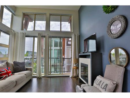 3 Bedroom Luxury Condo With Fireplace, Spa Amenities & Two Balconies - Photo 3