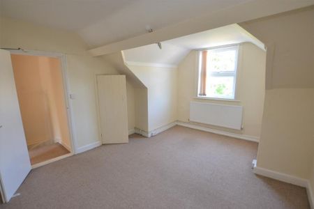 2 bedroom maisonette to rent - Photo 3