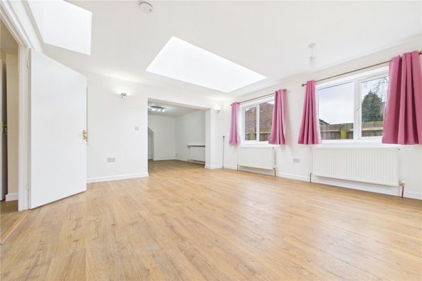 Carston Grove, Calcot, Reading, Berkshire, RG31 - Photo 1