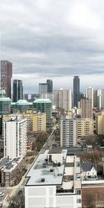 Oct 25- Nov 1❤ Unfurnished 1 bdr Apartment w/ balcony @Bloor and Yonge - Photo 3