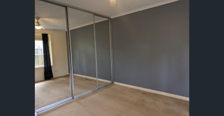 Large and Well Presented Family Home. - Photo 5