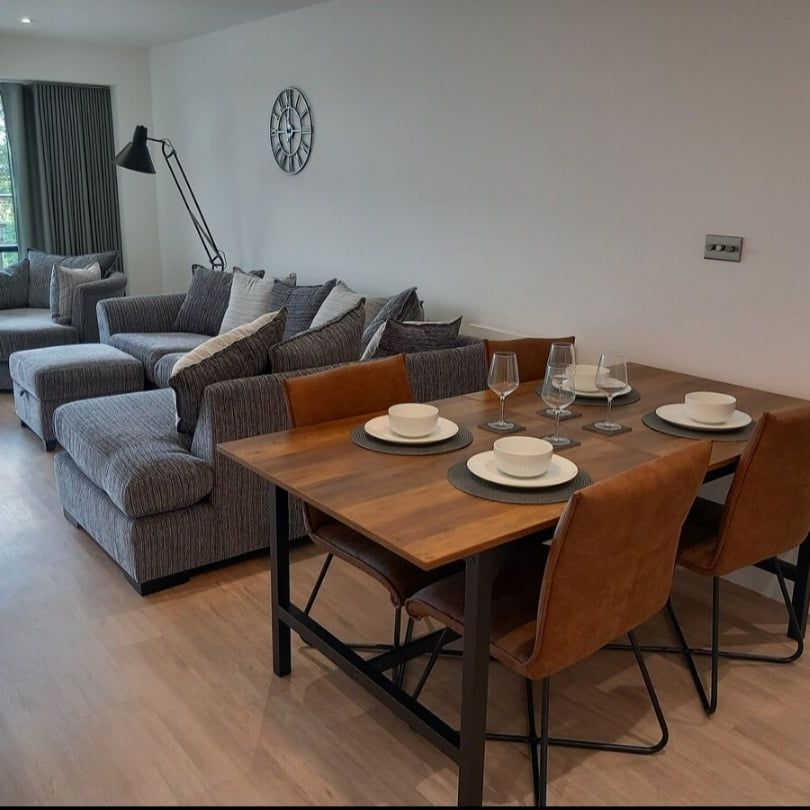 2 Bed Flat, Yacht Club Place, NG2 - Photo 1