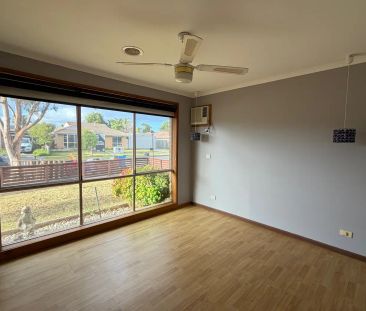 4 BEDROOM PLUS STUDY - Photo 3