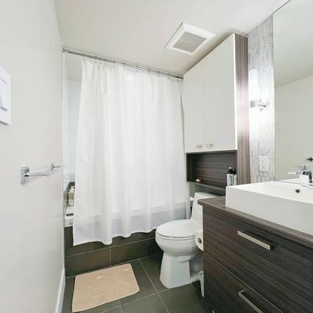 Like New 1 Bed + Flex w/ Parking at Olympic Village Vancouver - Photo 4