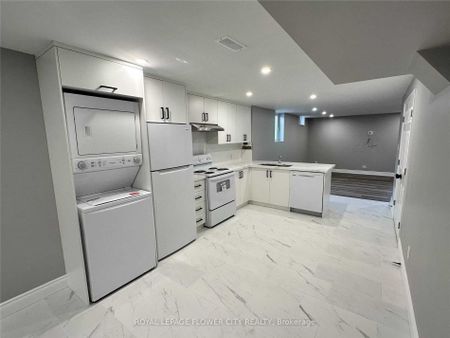 For Lease - 41 Paisley Green Avenue, Caledon, Ontario - Photo 4