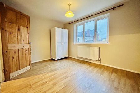 Buckland Close - Photo 2