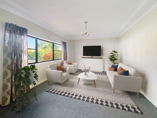 Spacious Family Home - Photo 1