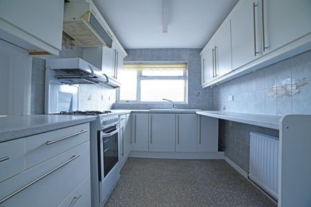 Wicklands Avenue, Saltdean - Photo 3