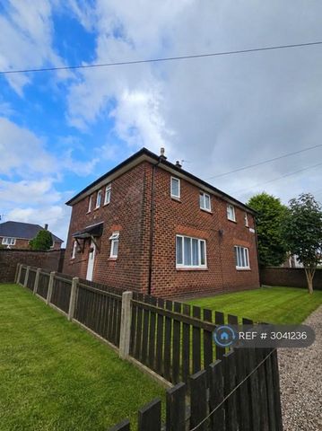 3 bedroom semi-detached house to rent - Photo 5