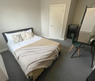 7 bedroom semi-detached house to rent - Photo 4