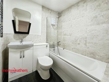 2 bed apartment to rent in Gilberthorpe Street, Rotherham - Photo 3
