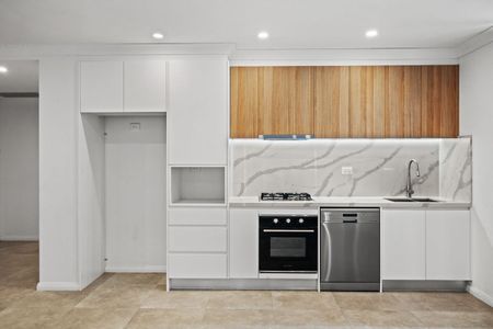 Unit 701/10-14 Fielder Street, West Gosford - Photo 5