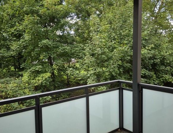 Nimm mich: komplett renovierte 3-Zimmer-Wohnung mit Balkon! - Foto 1