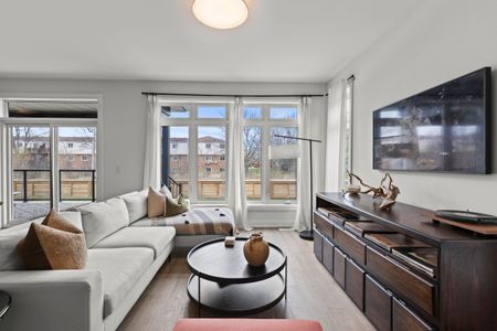 For Lease - 8974 Willoughby Drive Unit# 8, Niagara Falls, Ontario - Photo 3