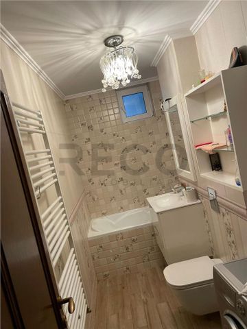 Apartament 3 camere, pe Splaiul Crisanei - Fotografie 5