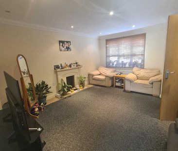 4 Queenhythe Crescent, Jacobs Well - Photo 1