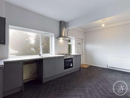 Whinbrook Crescent, Moortown, Leeds, LS17 - Photo 5