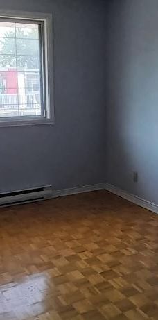 MONTRÉAL NORD 4 1/2 AVEC TERRASSE - Photo 1