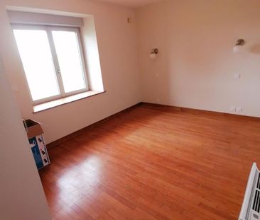 A LOUER A LAILLE- LIMITROPHE BRUZ- Maison de type longère rénovée p... - Photo 5